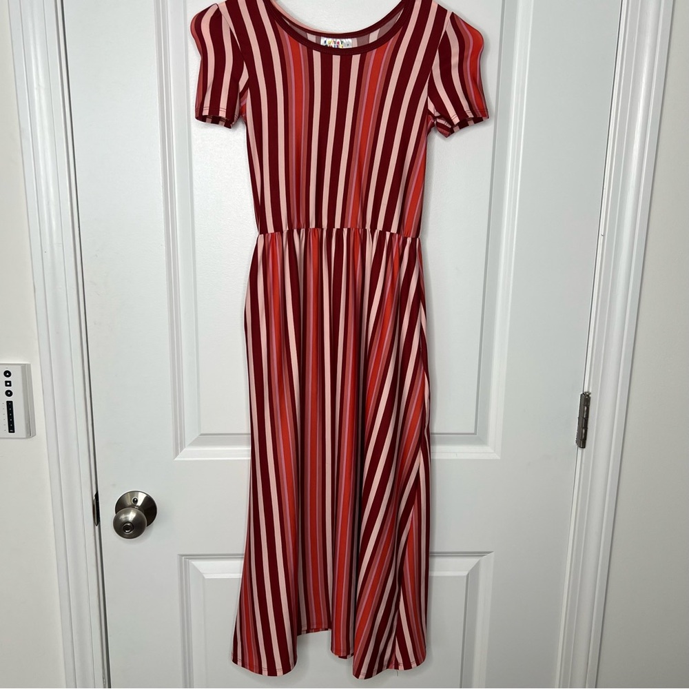 Dot Dot Smile Dress Sz 7 red/white stripes and pockets